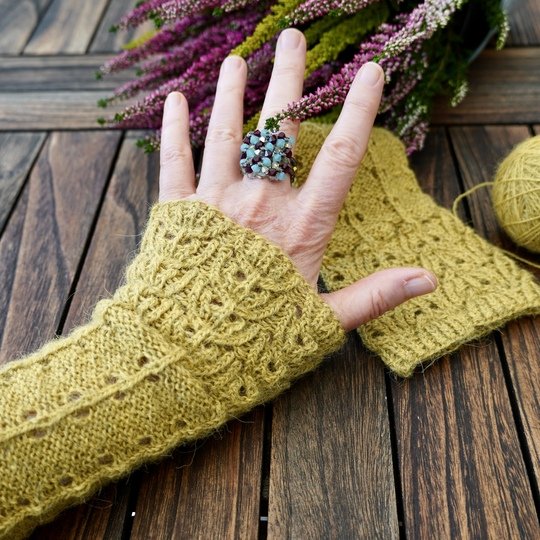 Wrist Warmers "Calluna", Knitting Pattern, 2 Sizes