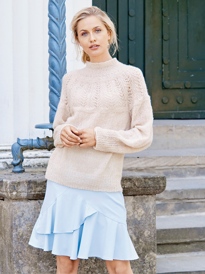 Pulli mit Rundpasse im Ajourmuster in Creme