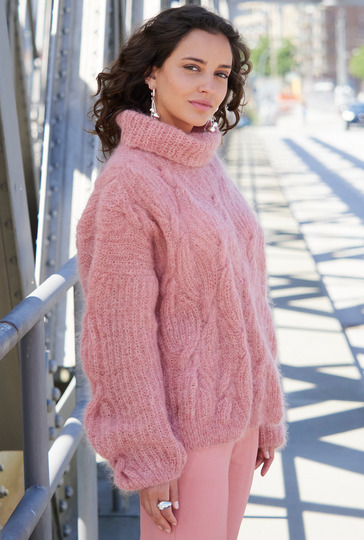 Oversize-Pulli mit Patentzöpfen (Brioche)