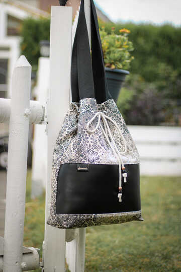 E-Book Bucket Bag Melva 40x35x10 cm