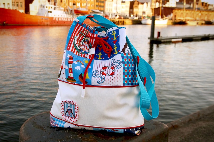 E-Book Bucket Bag Melva 40x35x10 cm