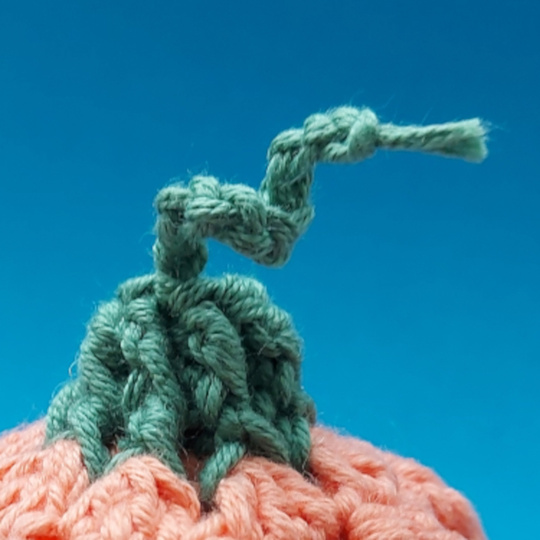 Mini-pumpkin Izzy - no sewing, no glueing