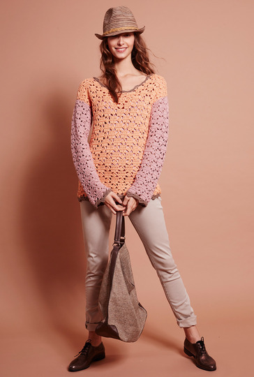 Frühlingshafter Häkelpulli "Alles easy!" in Apricot und Rosé