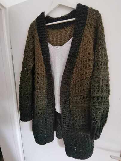 Häkelanleitung Spring Romance: klassische RVO-Jacke mit V-Ausschnitt