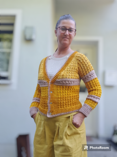 Häkelanleitung Spring Romance: klassische RVO-Jacke mit V-Ausschnitt