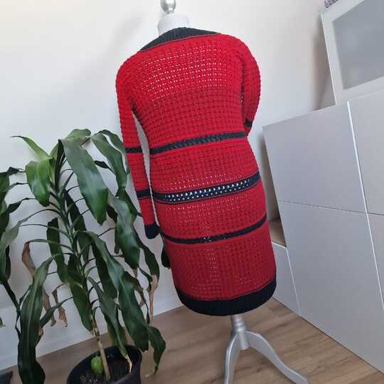 Häkelanleitung Spring Romance: klassische RVO-Jacke mit V-Ausschnitt