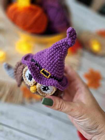 Crochet Halloween owl amigurumi pattern