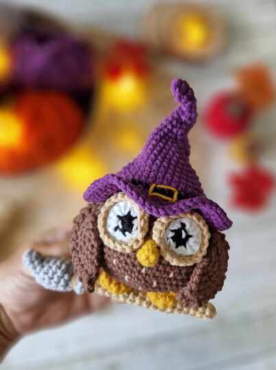 Crochet Halloween owl amigurumi pattern