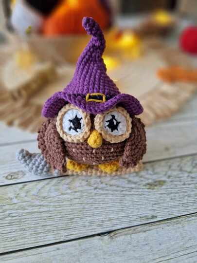 Crochet Halloween owl amigurumi pattern