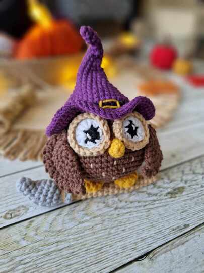 Crochet Halloween owl amigurumi pattern