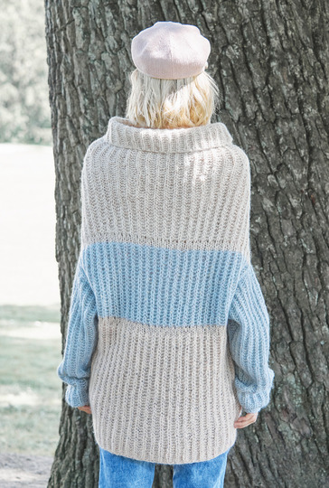 Pulli mit Stehkragen und überschnittenen Schultern in Lachs, Beige und Hellblau