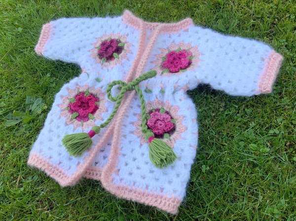 Rosenkimono für Babys und Kleinkinder