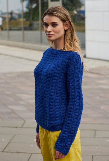 Pulli mit Zopfmuster in Blau