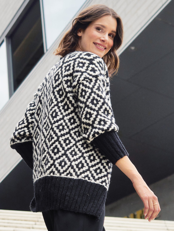 Jacke in Schwarz-Weiß