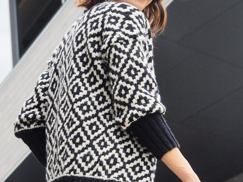 Jacke in Schwarz-Weiß