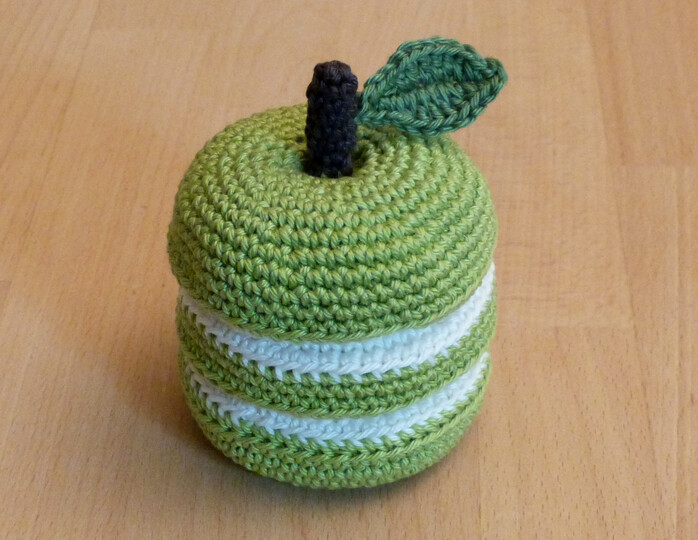 Crochet pattern apple stacking toy