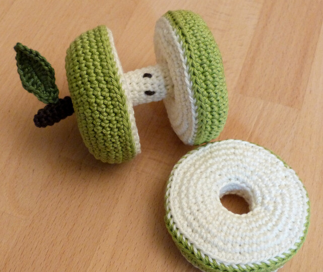 Crochet pattern apple stacking toy