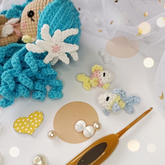 Crochet pattern mermaid, amigurumi doll
