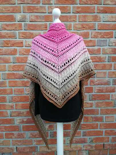Crochet Pattern Flat Triangular Scarf "Medea"