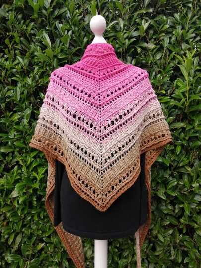 Crochet Pattern Flat Triangular Scarf "Medea"
