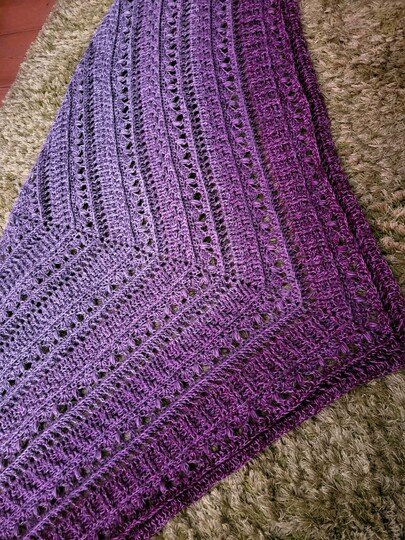 Crochet Pattern Flat Triangular Scarf "Medea"