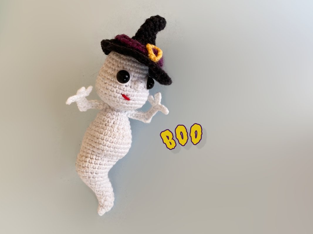 Halloween Gnost with hat. Crochet pattern - Image 2