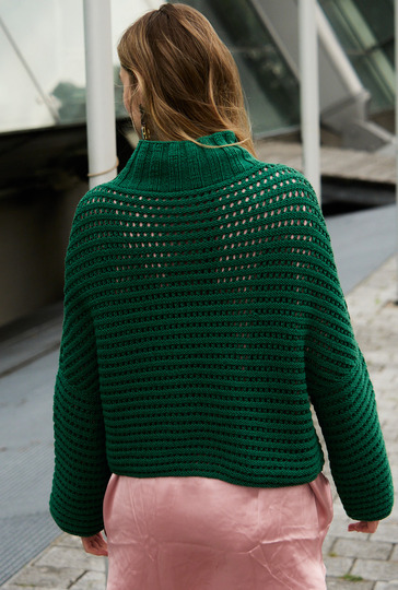 Pulli mit Lochmuster in Grün