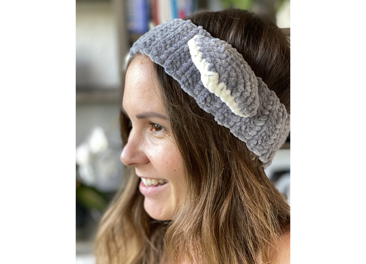 Häkelanleitung - Fuzzy Fun Bands - Kuscheliges Stirnband Koala