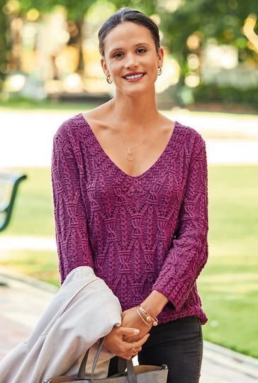 Pullover in Fuchsia mit Zopfrauten-Muster