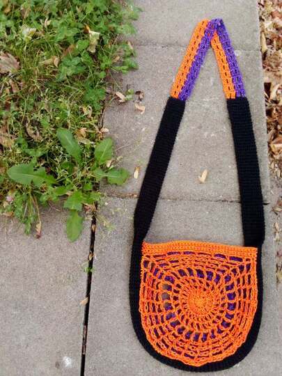 Tasche Thekla - Häkelanleitung für eine Halloween Tasche