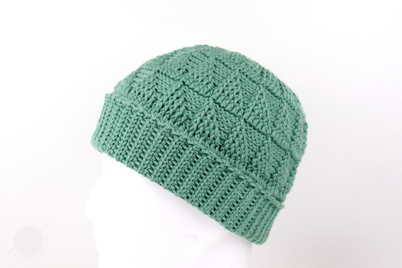 Mütze "Tina" (Dreieckmutster, alle Gr.)