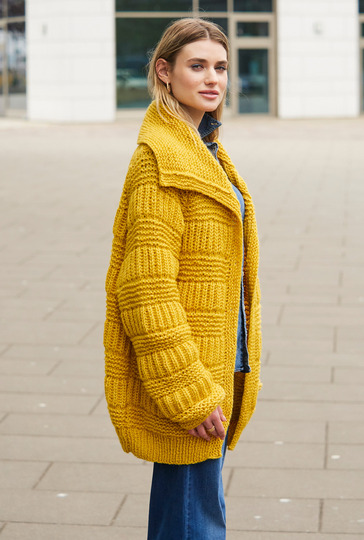Gelbe Oversize-Jacke mit Patent- und Rippenmuster-Streifen