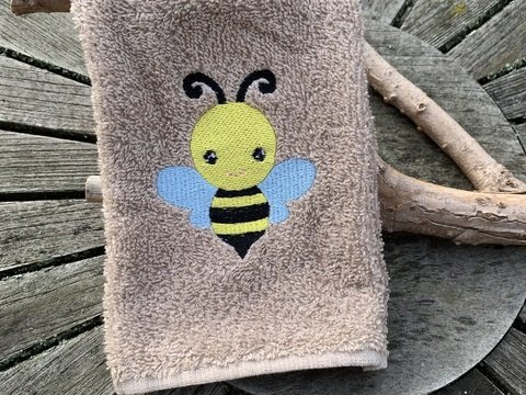 Biene Waschlappen Stickdatei  ITH 13x18 Waschhandschuh