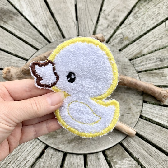 Abschminkpad Ente Stickdatei ITH 10x10 cm Waschpad Badeente gelb Pad