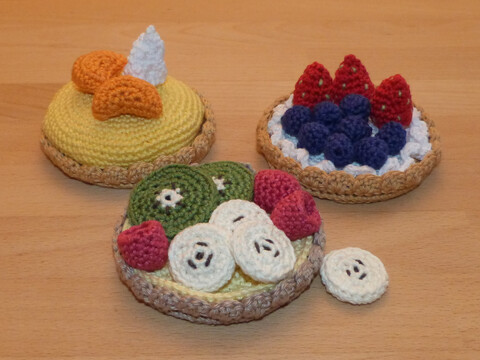 Crochet pattern fruit tartlets