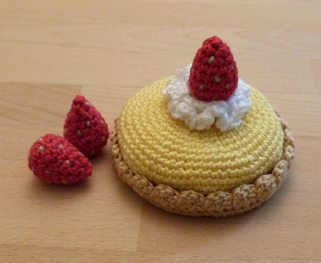 Crochet pattern fruit tartlets
