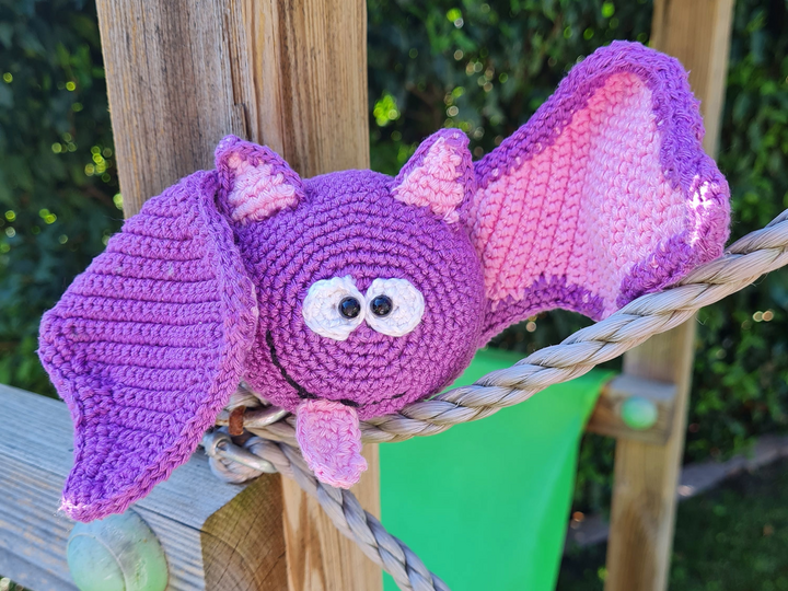 Baeht! The cheeky bat