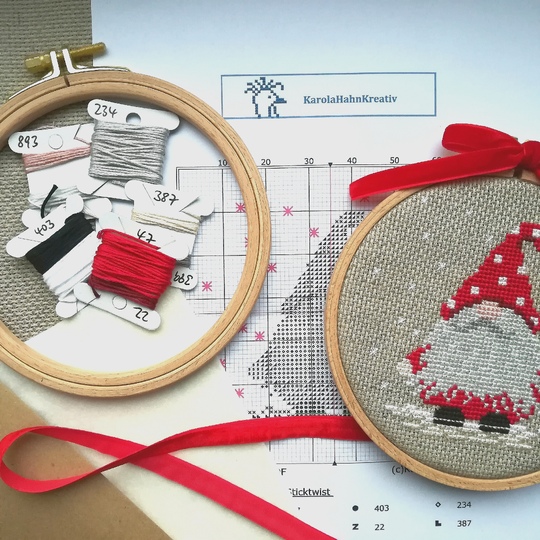 cross stitch pattern christmas gnome, PDF Download