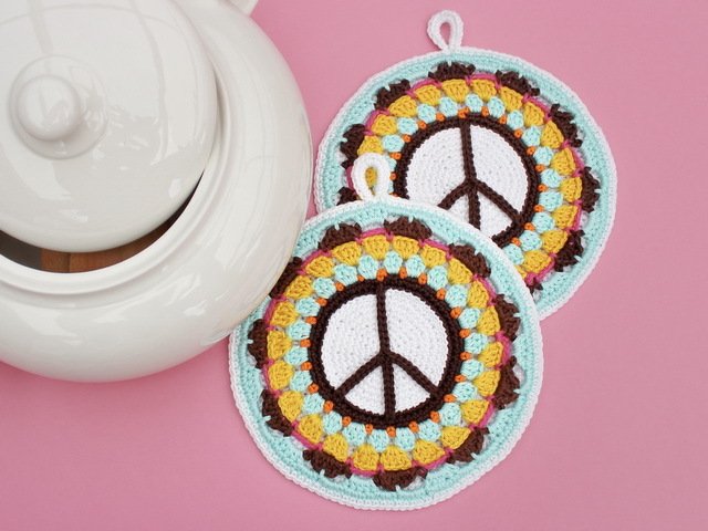 Peace Sign Potholders Kitchen Decor Crochet Pattern Boho Retro Style