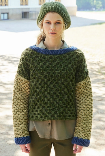 Pulli in Moos- und Lindgrün und Baskenmütze in Moosgrün