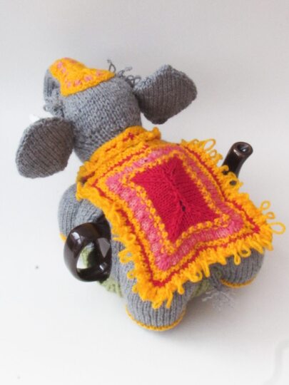 TeaCosyFolk's Elephant Tea Cosy Knitting Pattern