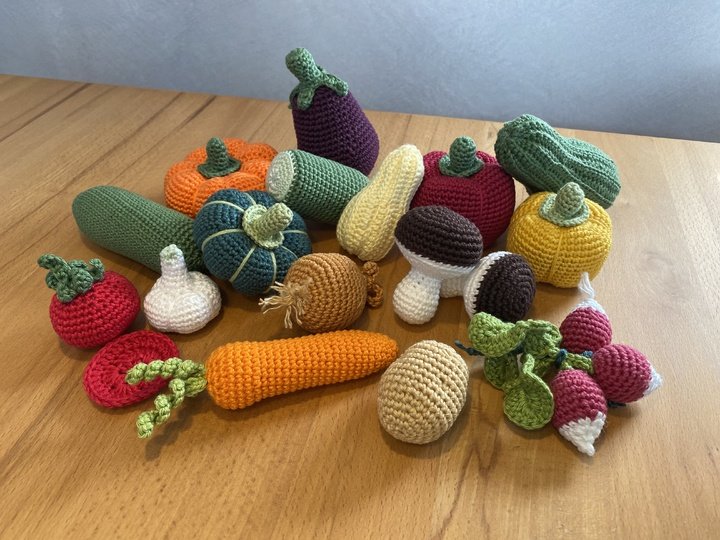 Gemüse häkeln von A wie Aubergine bis Z wie Zwiebel, 12 Sorten in Varianten
