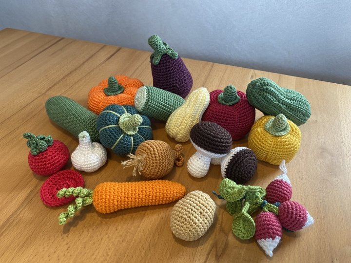 Gemüse häkeln von A wie Aubergine bis Z wie Zwiebel, 12 Sorten in Varianten