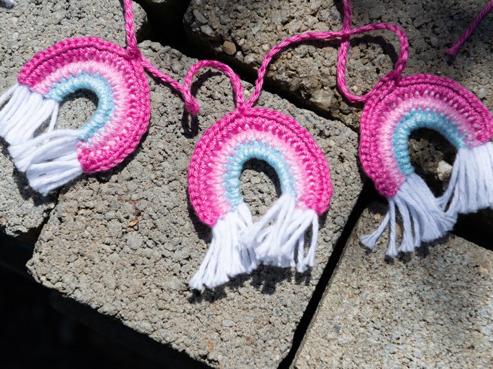 Regenbogengirlande Häkelanleitung, Anleitung bunte Regenbogenkette zur Deko