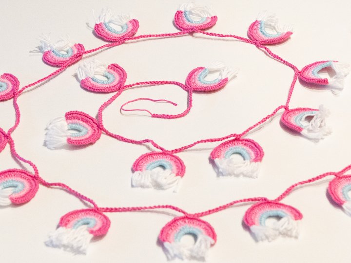 Regenbogengirlande Häkelanleitung, Anleitung bunte Regenbogenkette zur Deko