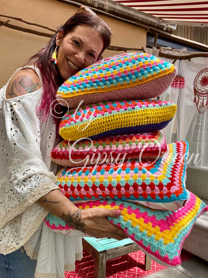 Häkelanleitung Blumenbunt Kissen, bunter Kissenbezug mit Blumenmuster