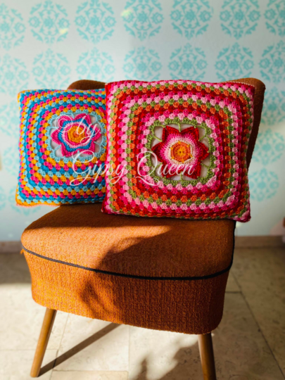 Häkelanleitung Blumenbunt Kissen, bunter Kissenbezug mit Blumenmuster