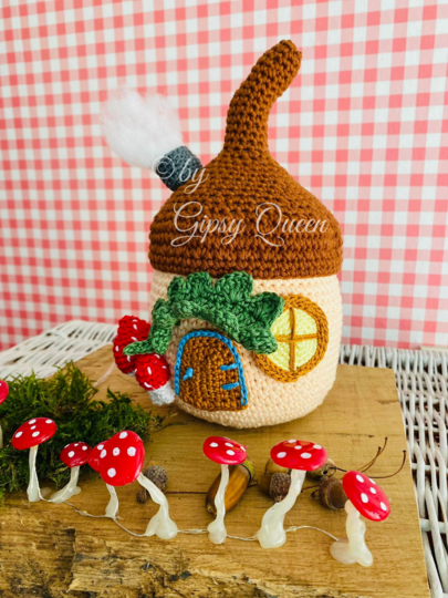 Häkelanleitung Eichelhaus Türstopper