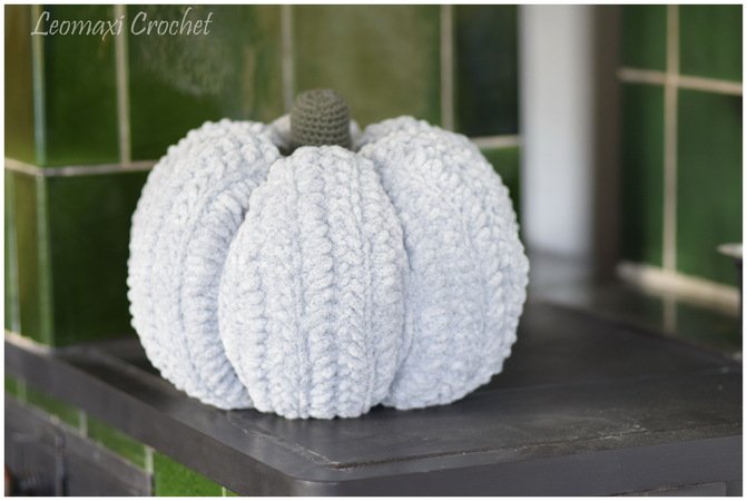 Kürbis Kissen Herbstdeko - 3D Halloween Kissen 20cm Plüsch