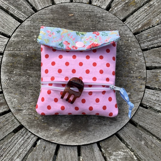 Etui Nr. 1 Stickdatei ITH 13x18 Etui Täschchen Tasche